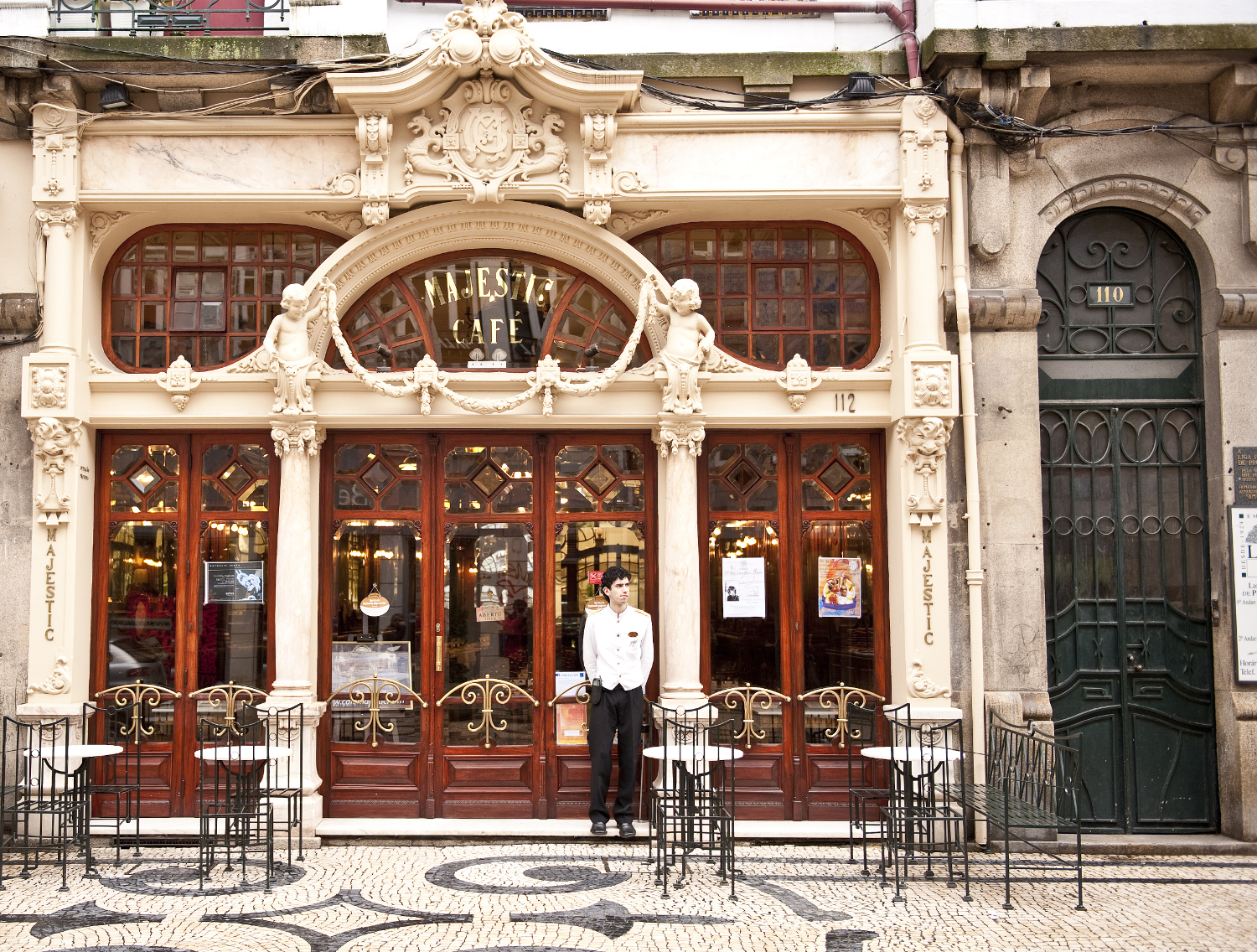 Make a pit-stop at Café Majestic for guaranteed glamour. Image by Maremagnum / Photolibrary / Getty
