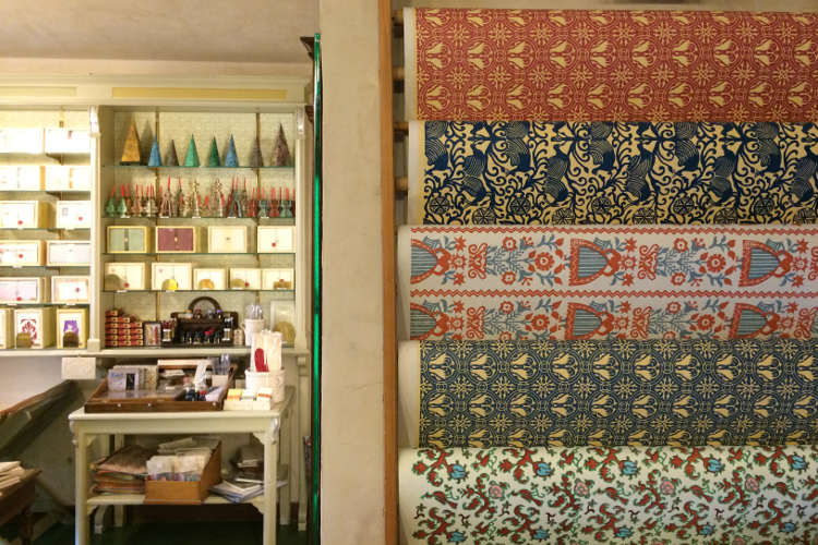 Handmade stationery at Giulio Giannini e Figlio. Image by Virginia Maxwell / Lonely Planet