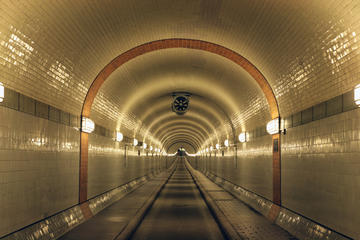 Elbe Tunnel (Alter Elbtunnel)