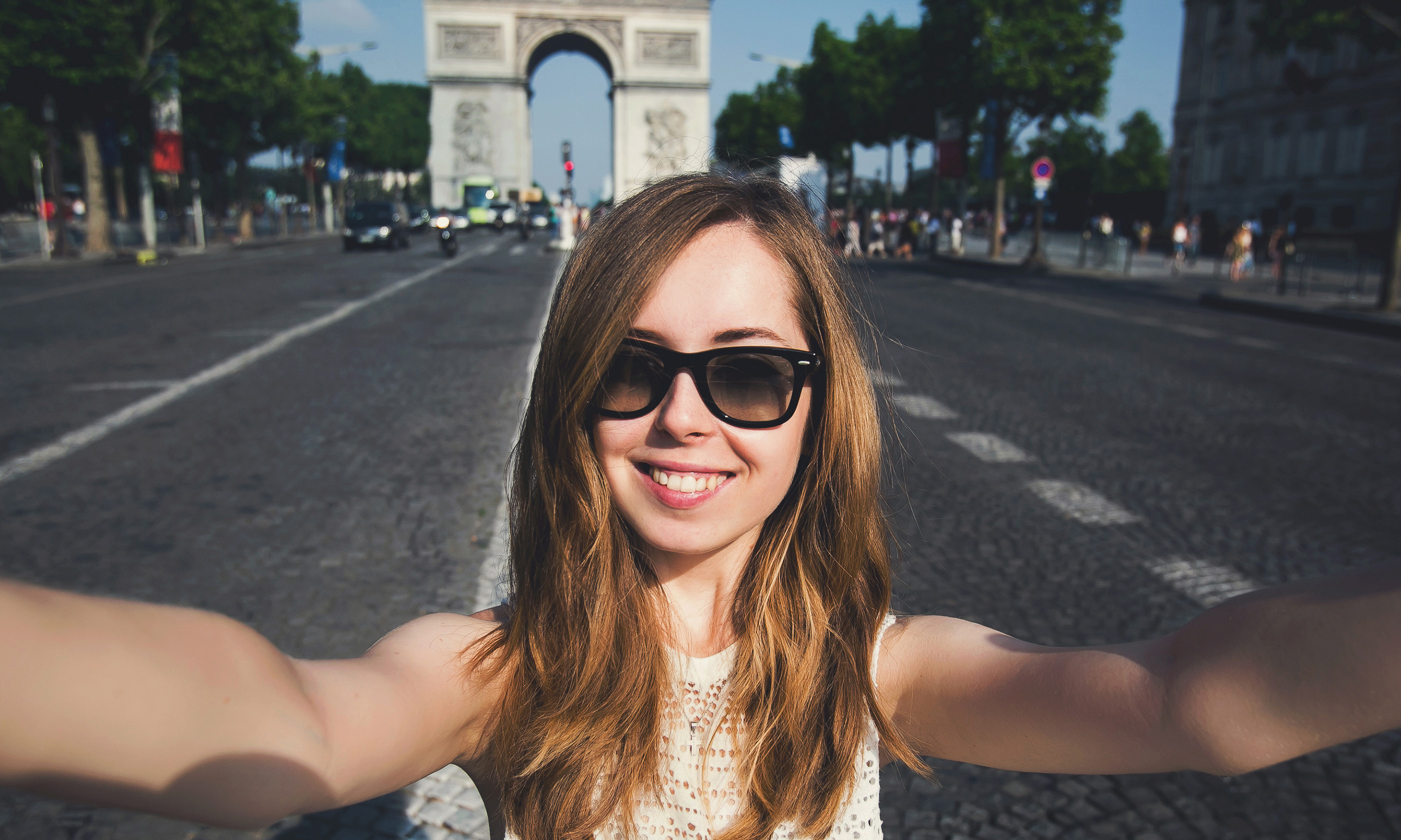 Teen taking a selfie in Paris (Shutterstock: see main credit below)