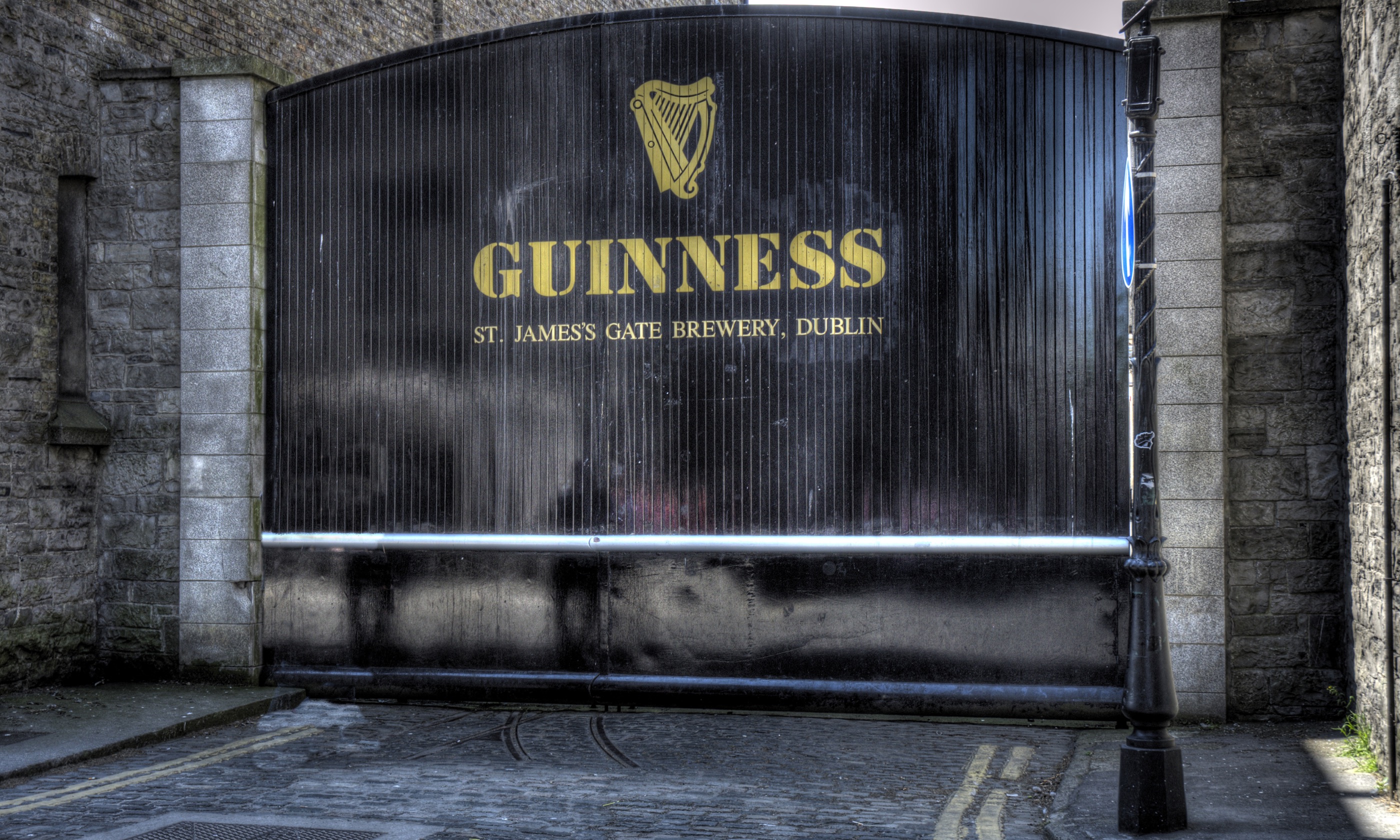 Gates to Guinness (Shuterstock.com)