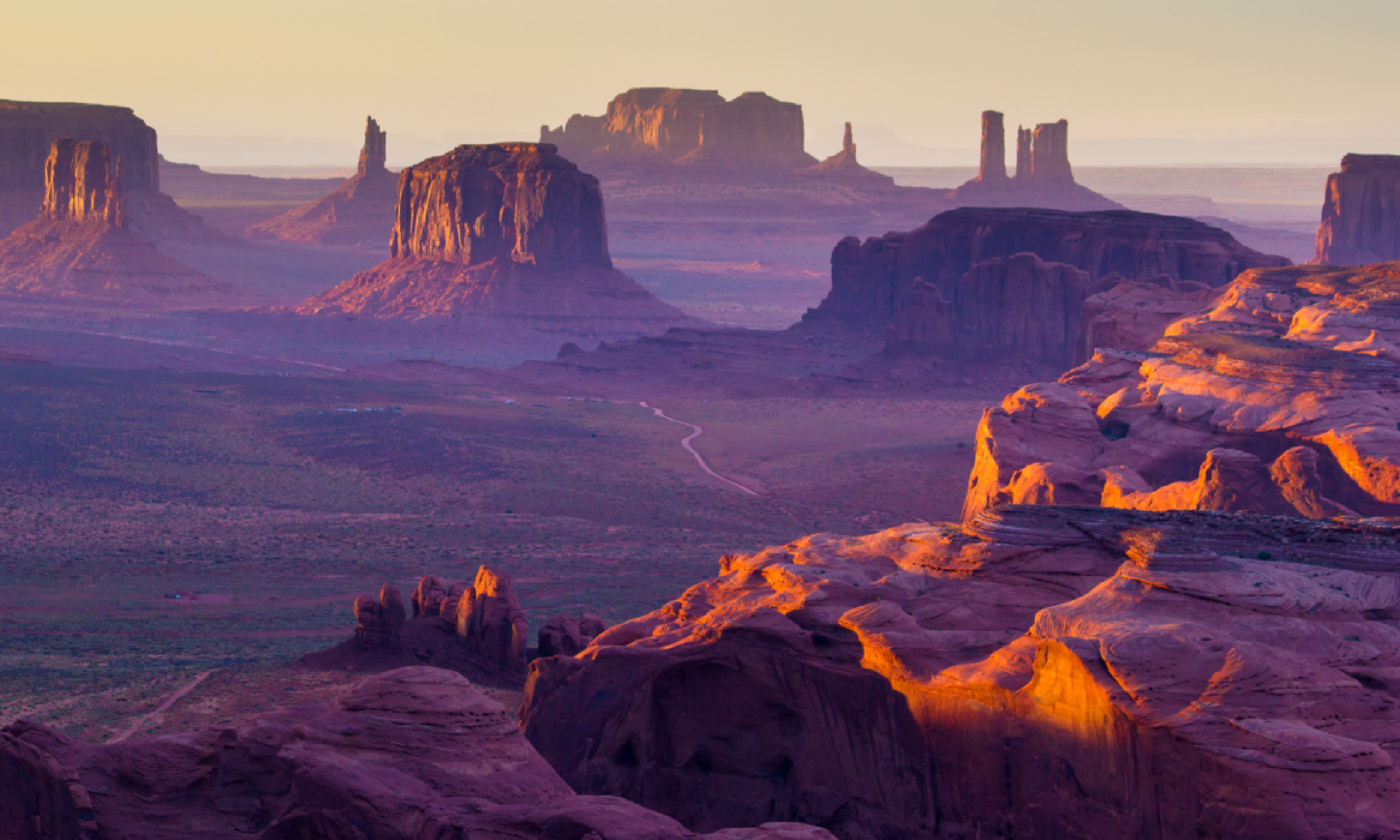 Sunset over the Hunt's Mesa (Shutterstock)