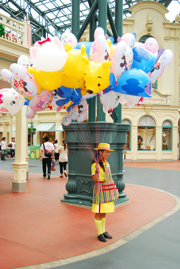 Tokyo Disneyland balloon seller
