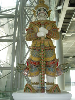 yaksha-statue-bangkok-airport
