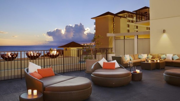 THE WAIKIKI PARC HOTEL: The smaller, trendier sister property of Honolulu's classic Halekulani Hotel offers the same ...