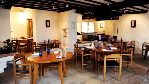 The interior of L'Enclume.