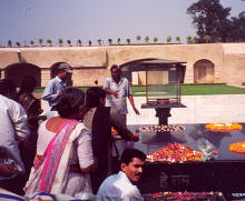 People pay their respects to Gandhi at Raj Ghat