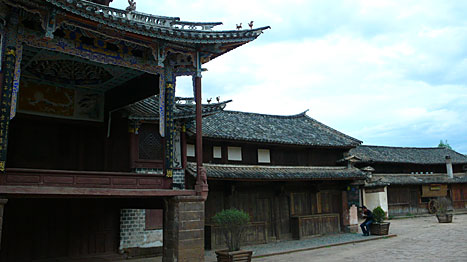 Shaxi-old-town-centre