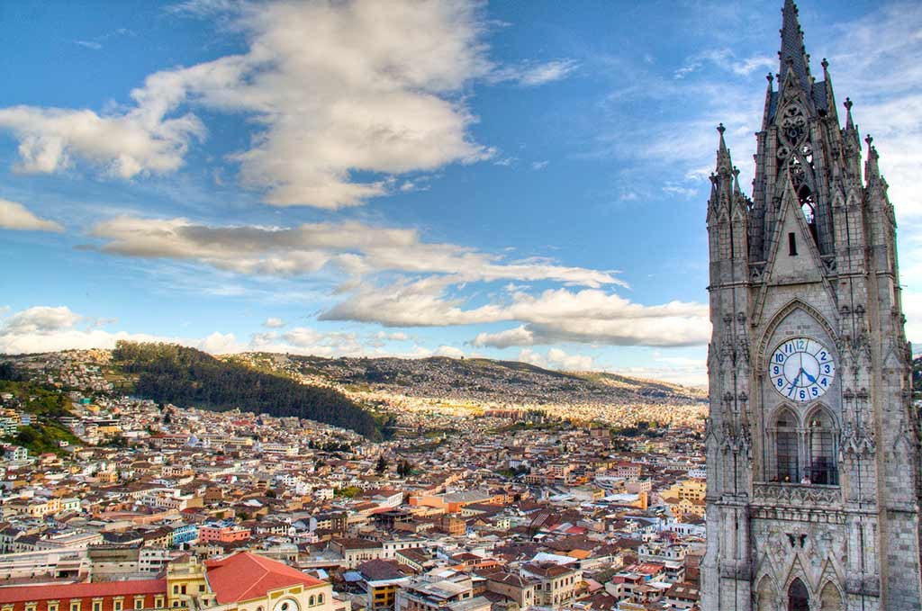 Aerial view of the city of Quito, Ecuador. Photo © Nicolas De Corte/123rf.