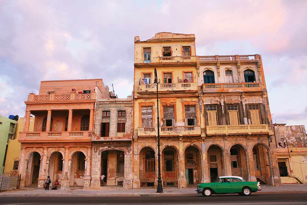 Derelict building on the Malecon. Photo © Christopher P. Baker.