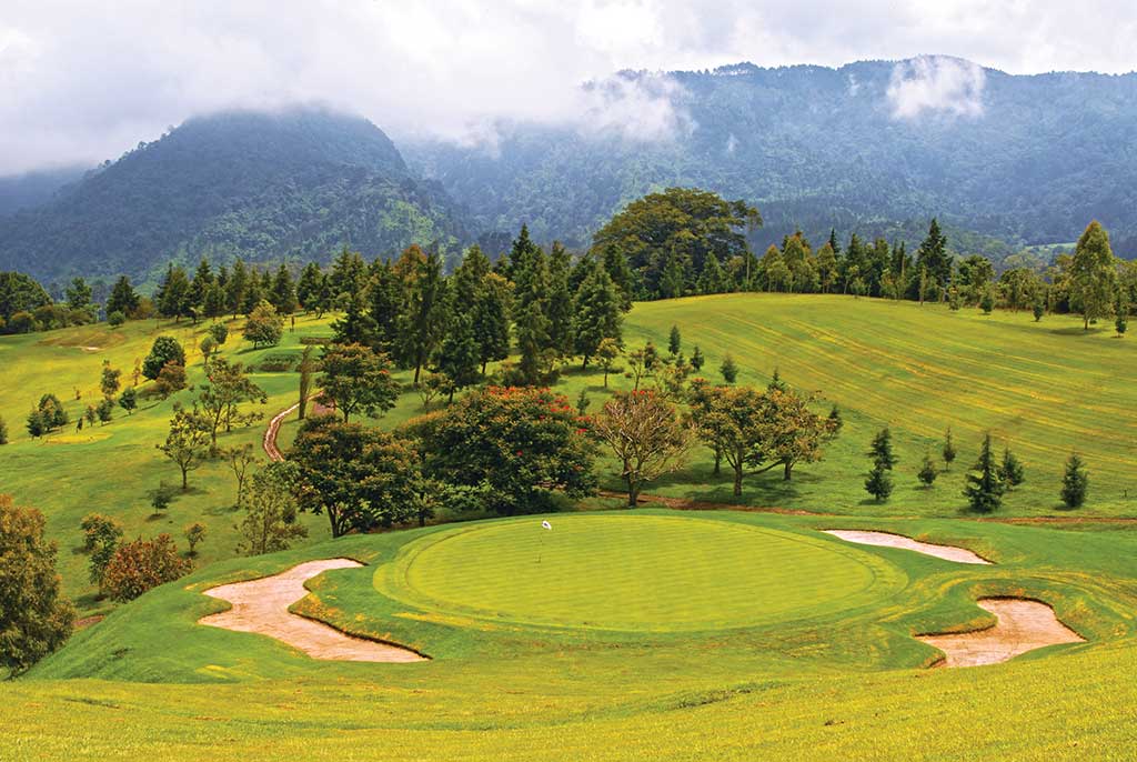 Alta Vista Golf and Tennis Club offers one of Guatemala's most challenging courses. Photo © Al Argueta.
