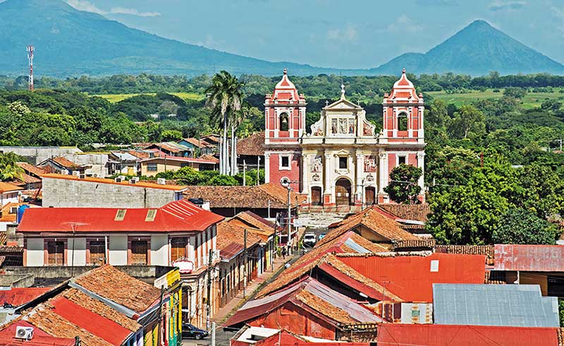 La Iglesia El Calvario in Chinandega. Photo © La Iglesia El Calvario in Chinandega. Photo © Otto Dusbaba/123rf.