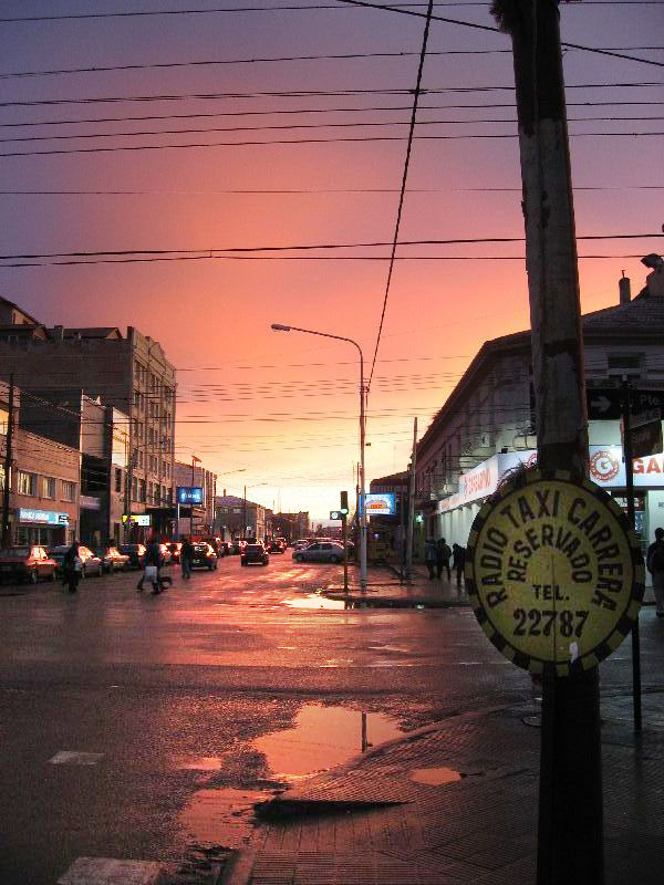 Street in Río Gallegos after the rain.