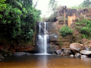 A little, rocky waterfall - Cacoerinha 