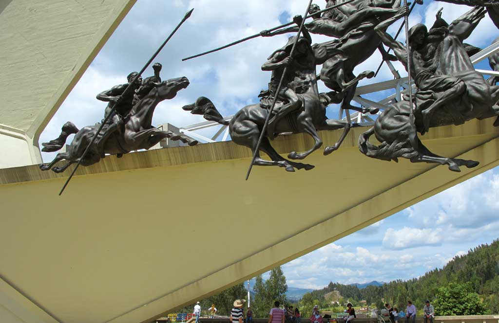 Los Lanceros, the memorial sculpture of the Batalla del Pantano de Vargas. Photo © Andrew Dier.