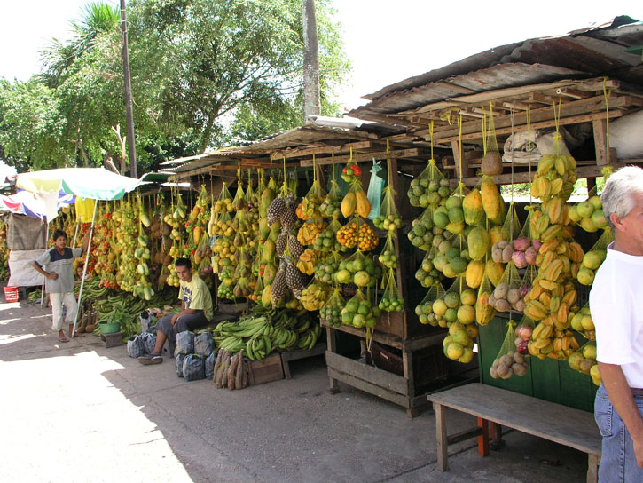 A Colombian fruit market.