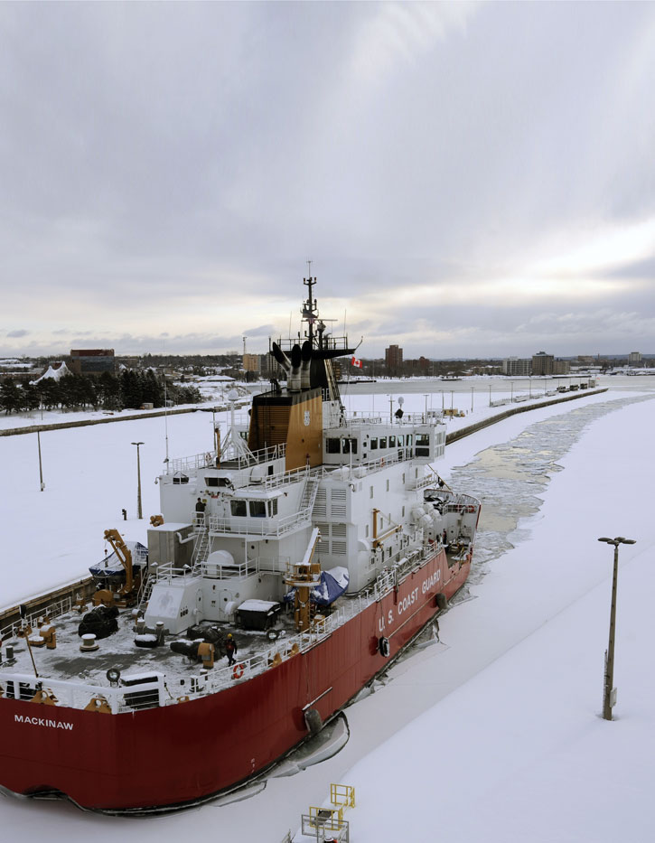 The Coast Guard cutter Mackinaw can “back and ram” its way through walls of ice as high as 10 feet.