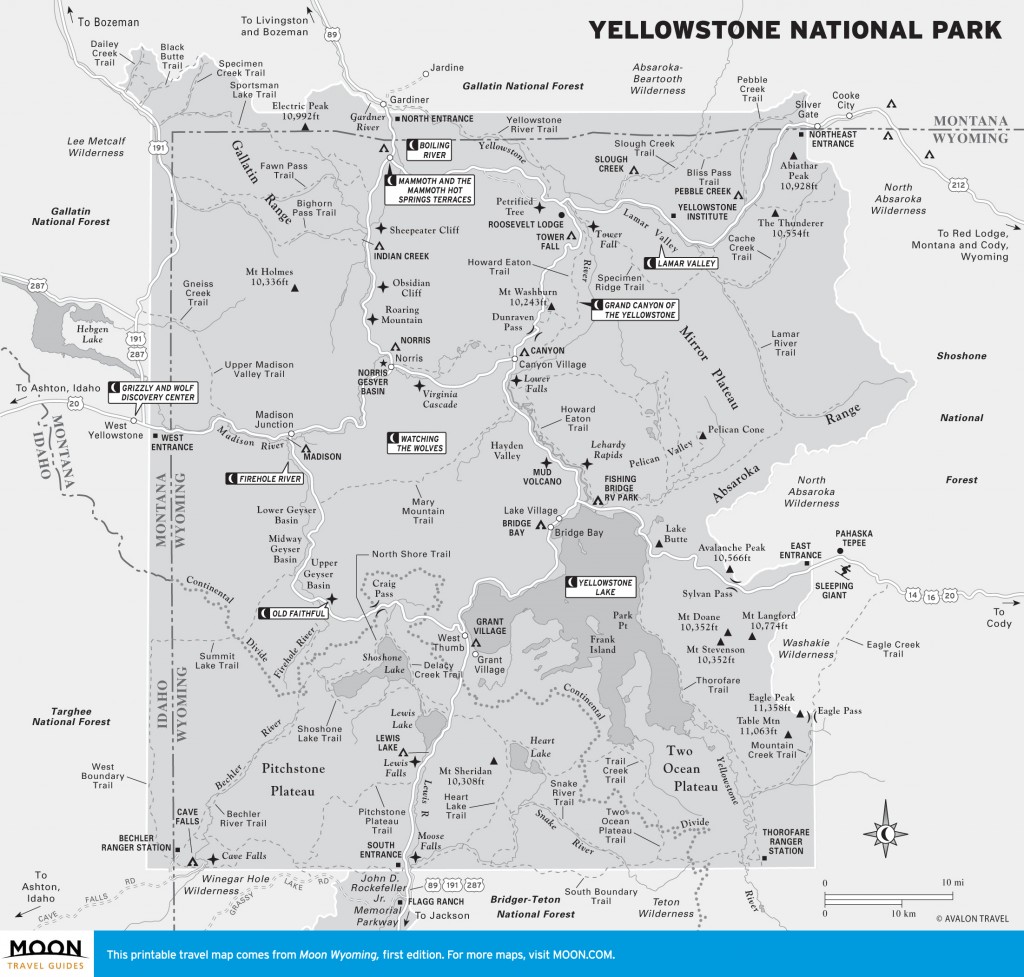 Travel map of Yellowstone National Park in Wyoming