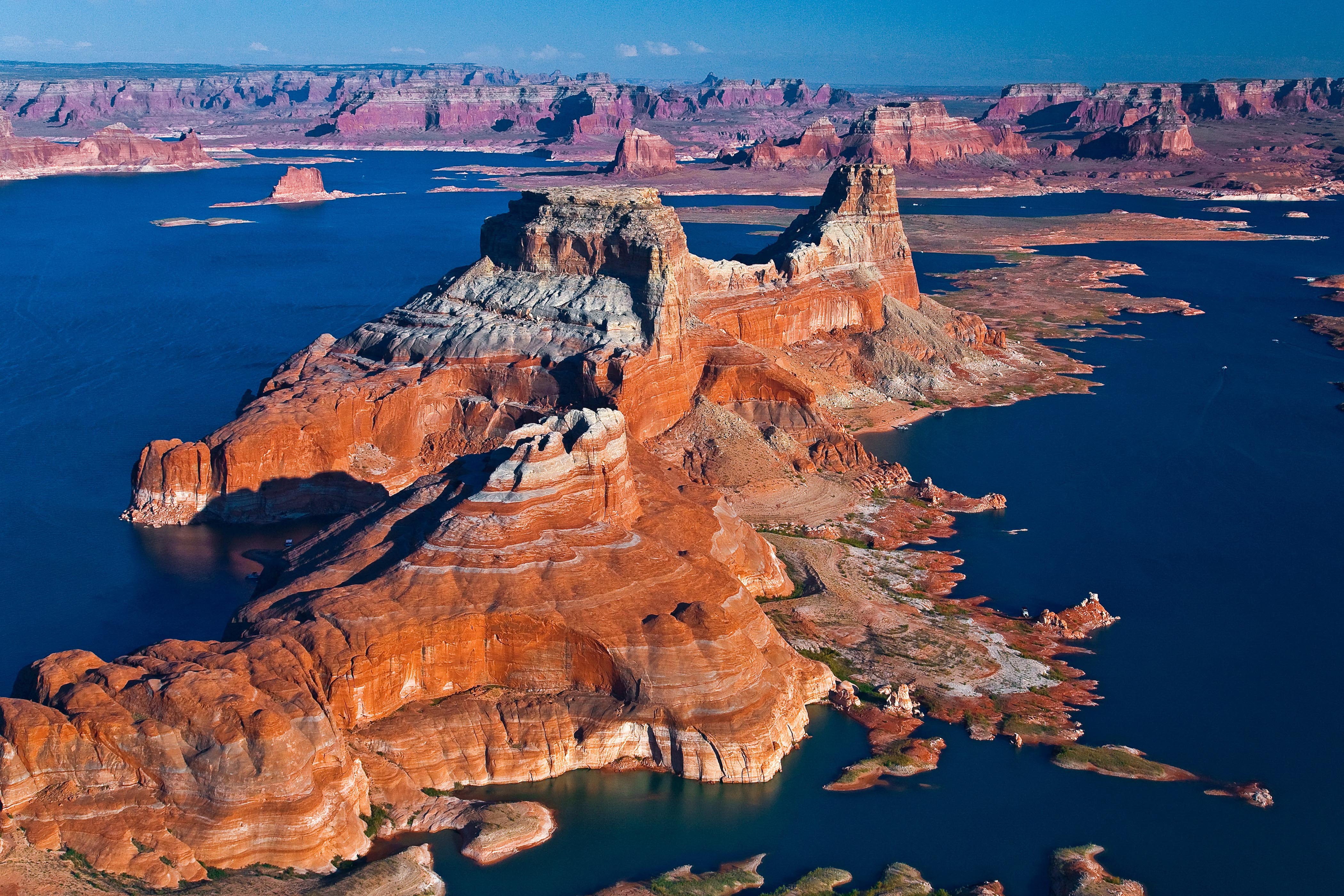 Gunsight Butte in Lake Powell in Glenn Canyon Recreation Area. Image by Gleb Tarro / Moment / Getty