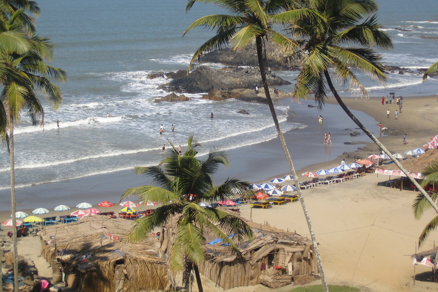 Sun, sea and sand at Vagator, Kerala. © Amit Chacko Thomas / CC BY 2.0