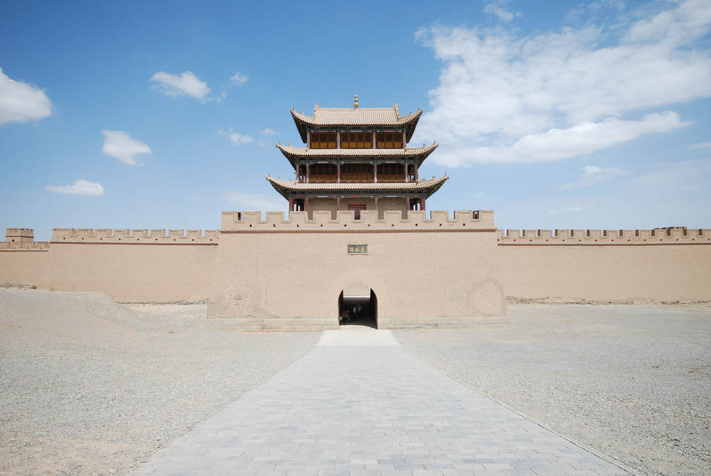 Jiayuguan Fort at the western end of the Great Wall. Photo by Kevin Hale / CC BY-SA 2.0