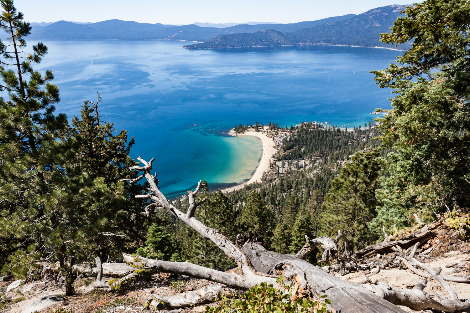 Providing excellent views of the lake , the Flume Trail is available to hikers and mountain bikers. Image by Alexander Howard / Lonely Planet