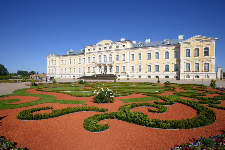 rundale-palace-latvia_750_cs