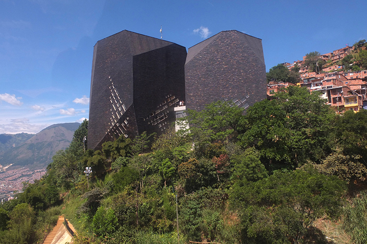 Medellín's Biblioteca España