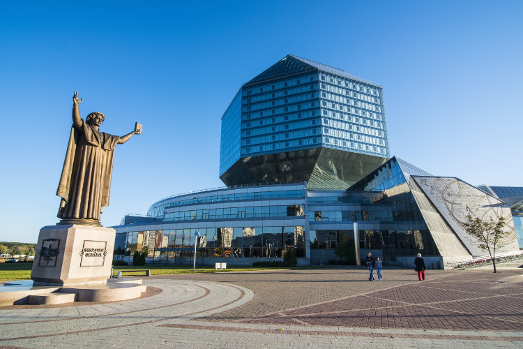 Statue of Francysk Skaryna in front of the National Library of Belarus, Minsk. Image by Michael Runkel / Robert Harding World Imagery / Getty Images
