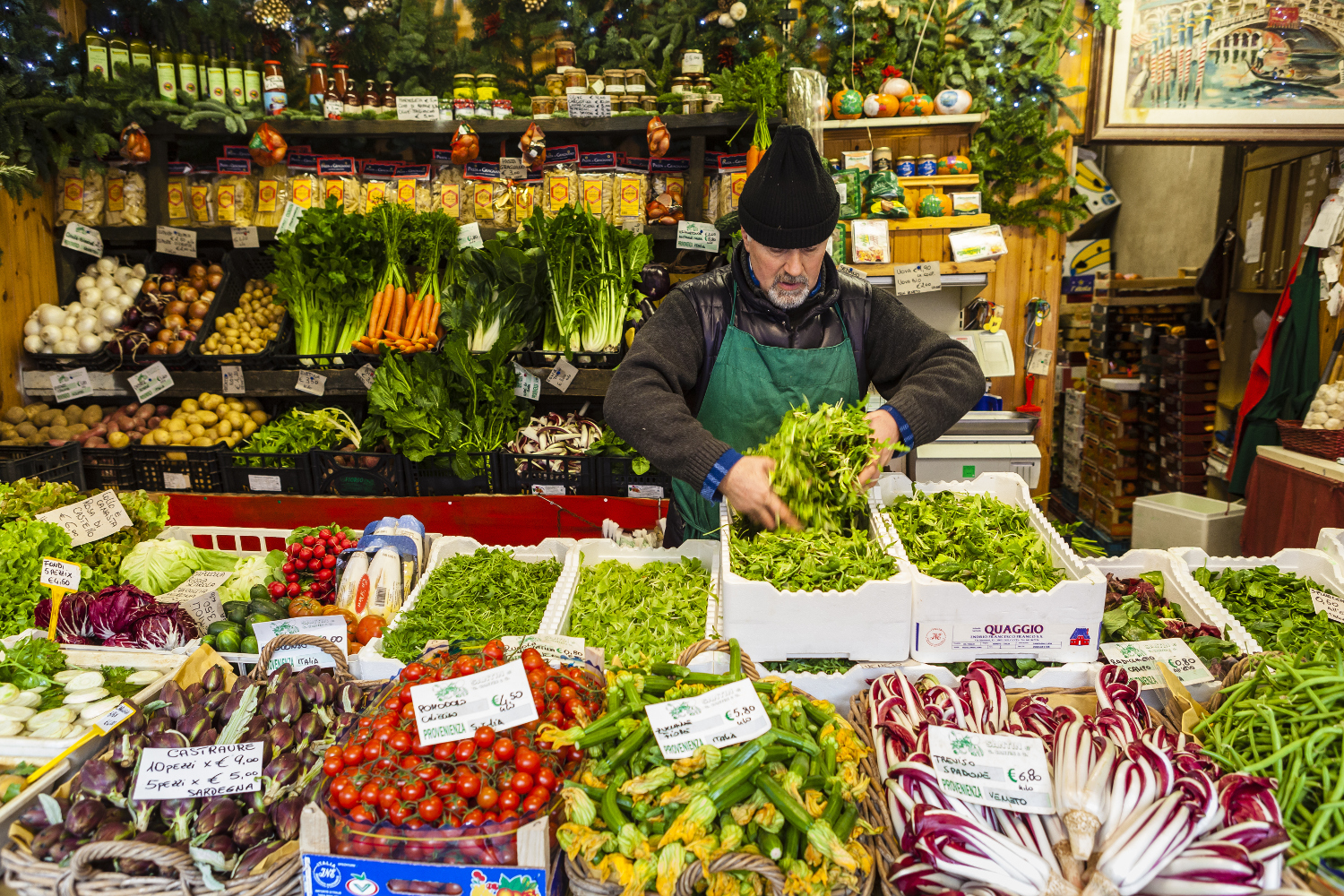 Browsing at the Rialto Market gives a real flavour of life in the city