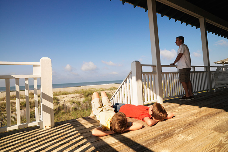 Airy beach house with stellar views? Unlikely. Be realistic about your house-sitting prospects. Image by Fuse / Getty Images