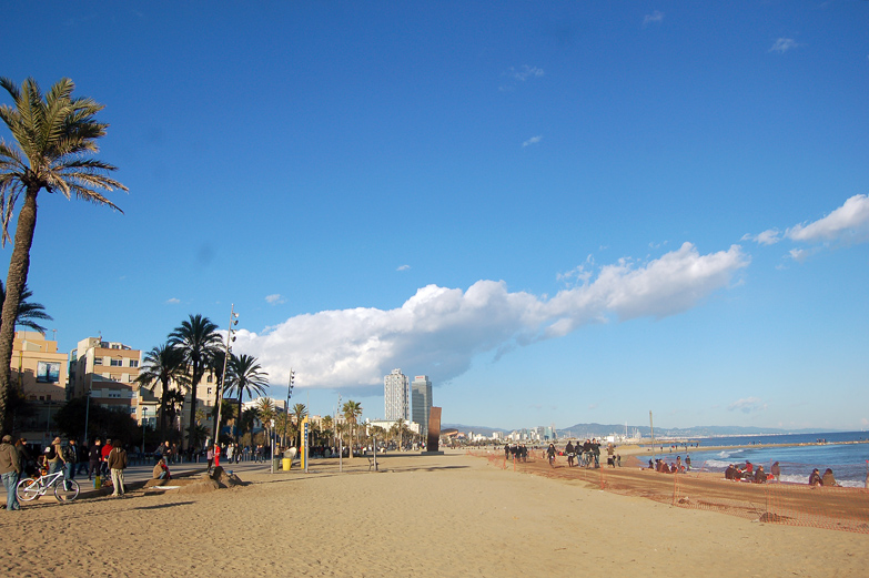 Beach in Barcelona. Image by ctsnow / CC BY 2.0