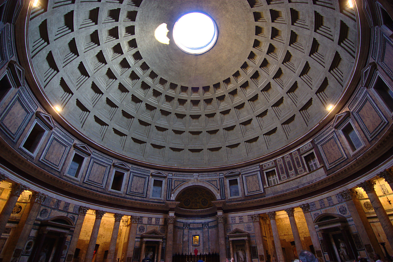 The Pantheon's impressive dome. Image by Biker Jun / CC BY-SA 2.0