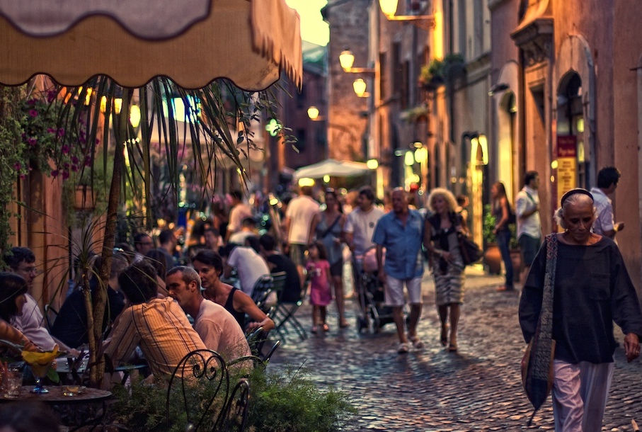 The atmospheric cobbled streets of Trastevere. Image by Michiel Jelijs / CC BY 2.0