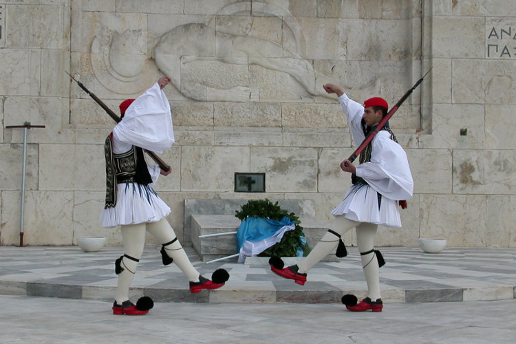 Changing of the guard on Athens' Plateia Syntagmatos. Image by TripNotice.com / CC BY 2.0