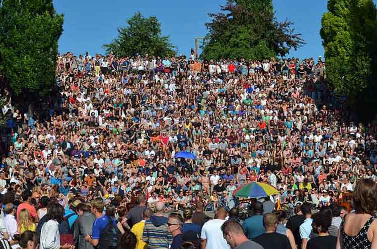 Big crowds turn up for Bearpit Karaoke at the Mauerpark. by Kate Morgan / Lonely Planet.