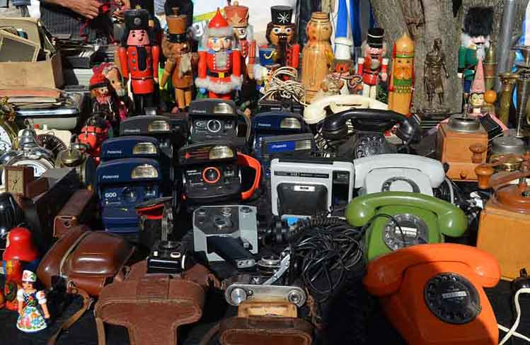 A selection of the quirky vintage finds at Berlin's flea markets. Image by Kate Morgan / Lonely Planet.