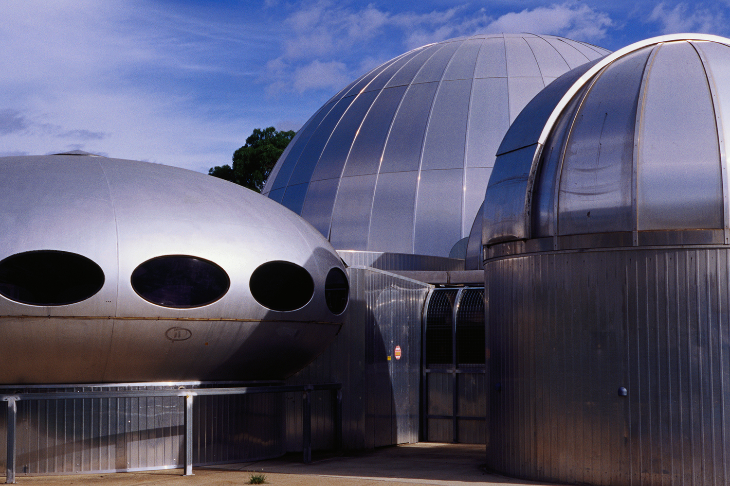 Discover how we talk to robots exploring the stars at Canberra's Deep Space Communication Complex. Richard I'Anson / Lonely Planet Images / Getty Images