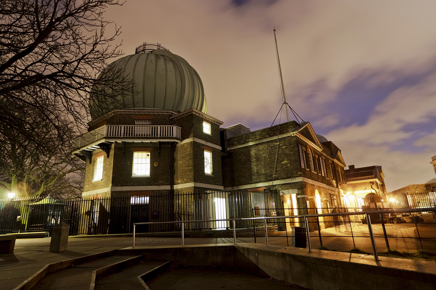 Straddle the hemispheres and contemplate the heavens at the Royal Greenwich Observatory. Image by Plamen Peev / age fotostock / Getty Images