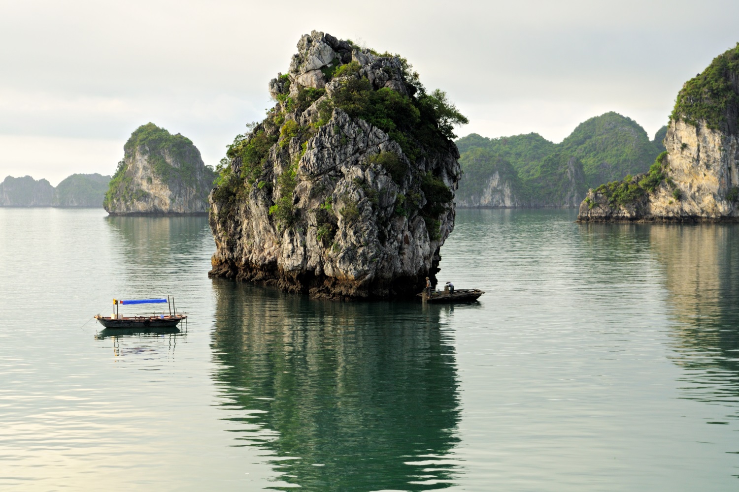 Small boats on Bai Tu Long Bay