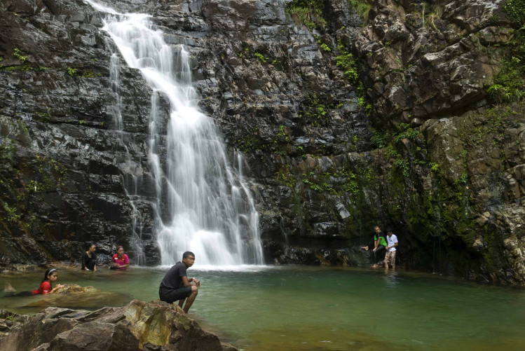 Temurun waterfall, Langkawi, Malaysia. Image by Mark Eveleigh