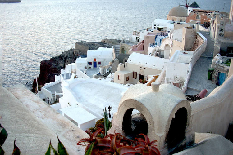 One of the magnificent views from Oia, in Santorini. Image by Alexis Averbuck / Lonely Planet