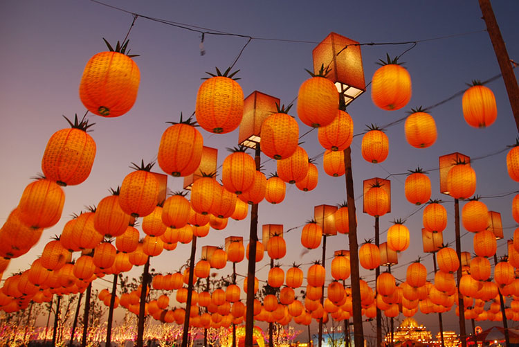 The Taiwan Lantern Festival by Ting W. Chang. CC BY 2.0.