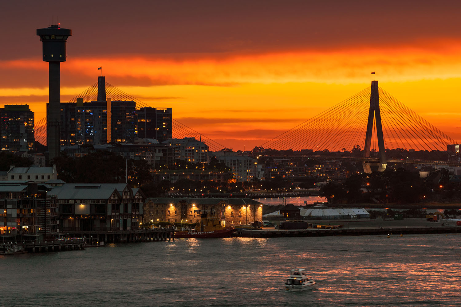 The sultry views in central Sydney have been a backdrop in The Matrix and The Great Gatsby. Image by Ross Fowler / CC BY 2.0