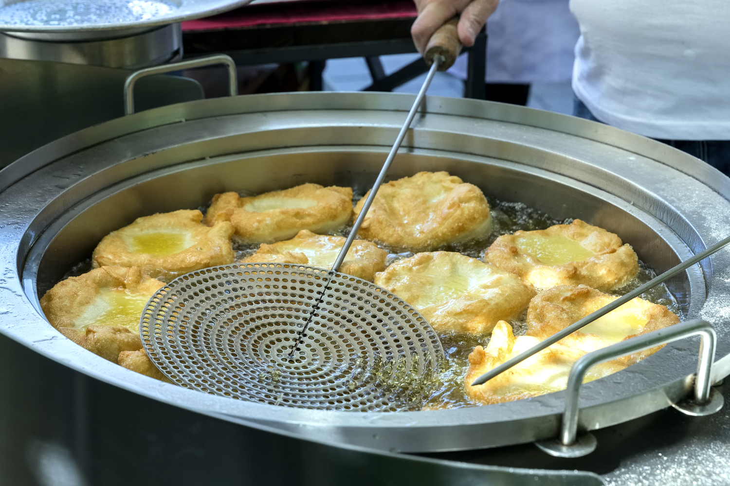 Pizza fritta, a Neapolitan street food classic