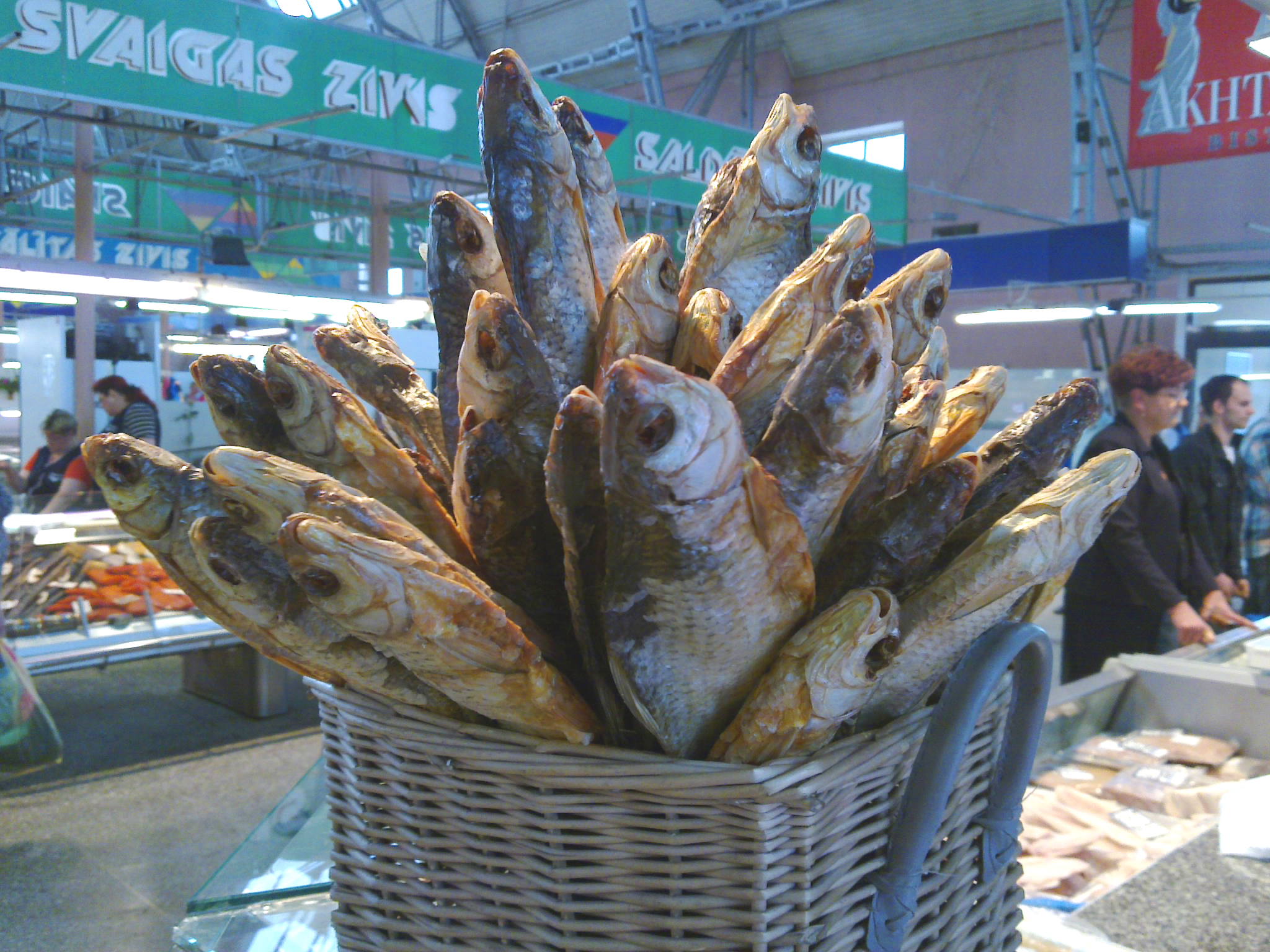 fish-market-riga-1500-cs