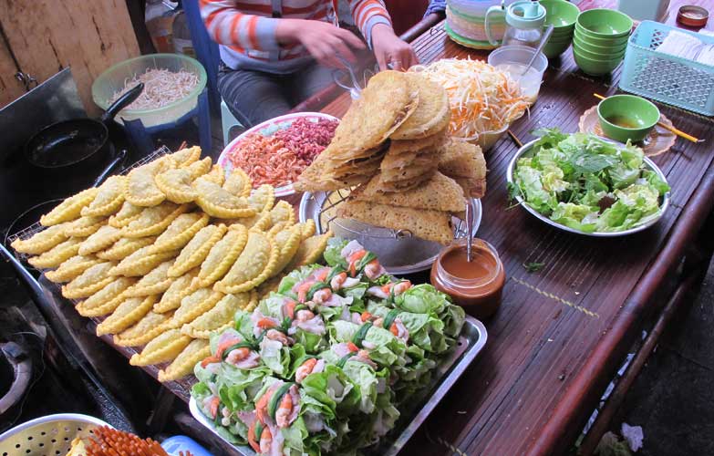 Street food in Hanoi. Image by Brett Atkinson.