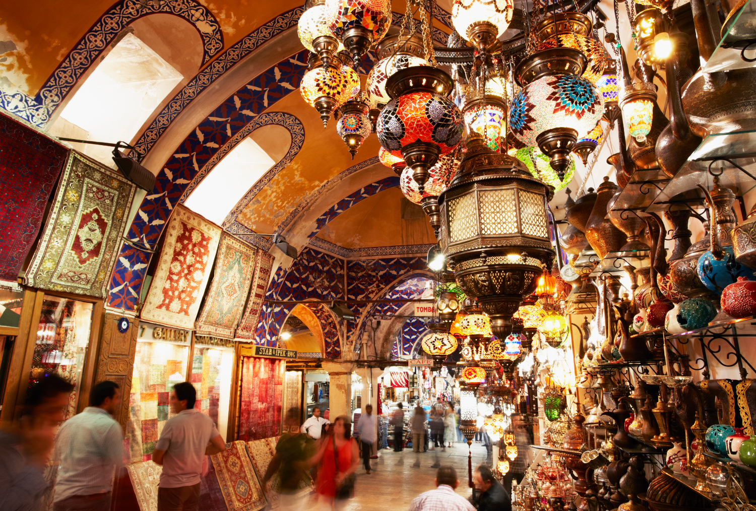 Navigating Istanbul's frenetic Grand Bazaar is energy-sapping. Food stops are essential for survival. Image by Gary Yeowell / The Image Bank / Getty