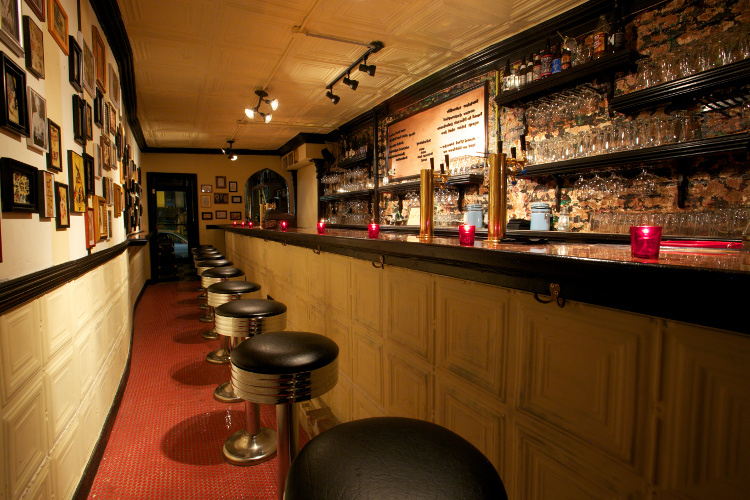 Proletariat specialty beer bar. Image courtesy of Proletariat