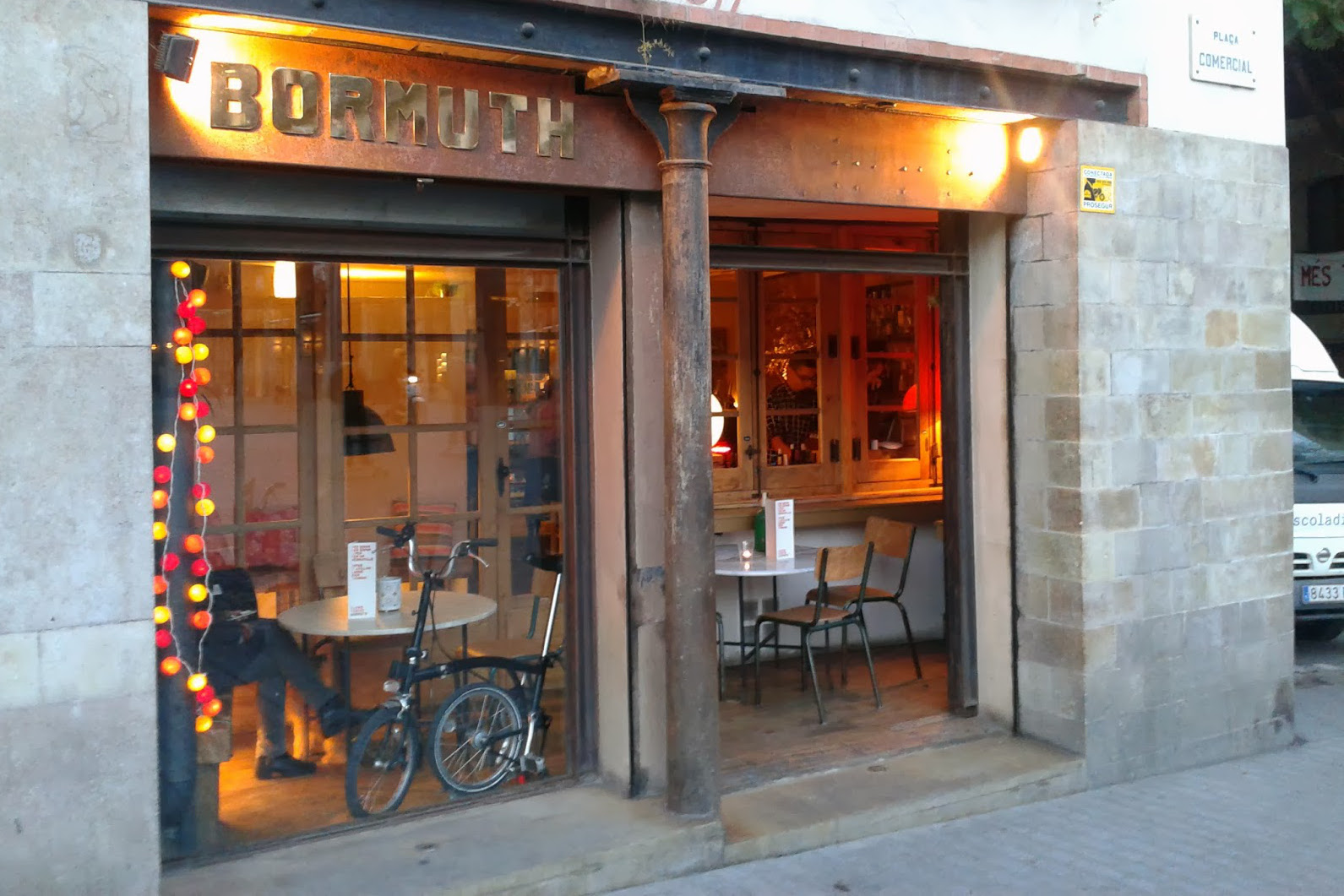 Bormuth pairs tapas with vermouth. Image © Bormuth